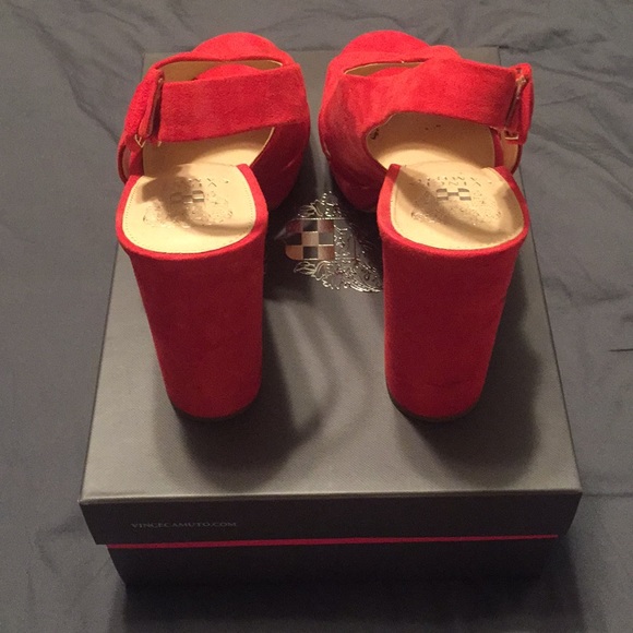 VINCE CAMUTO RED JAVASAN PLATFORM SHOES - Picture 3 of 6